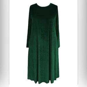 2XL size Elegant Dress,women dress, green color, shiny fabric.